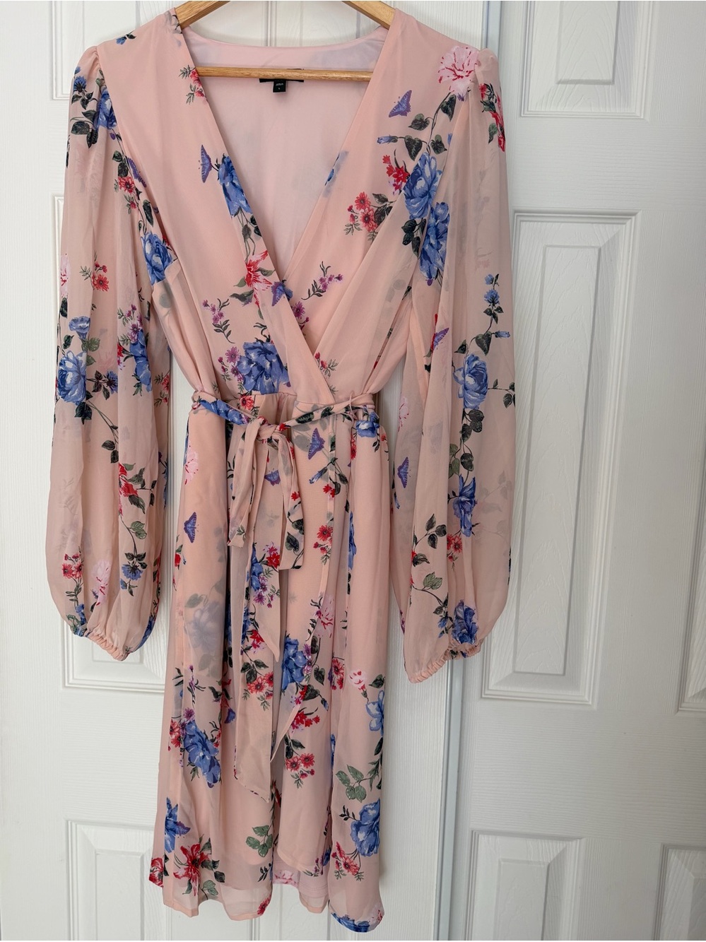 Express Soft Pink Floral Faux Wrap Tulip Hem Dress Size L